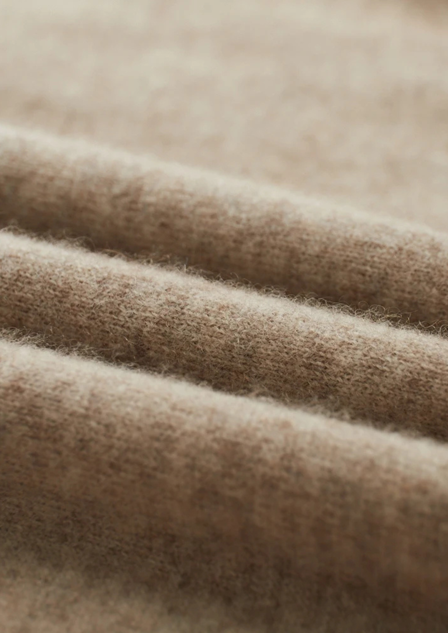 Pure Merino Wool Raglan Mockneck