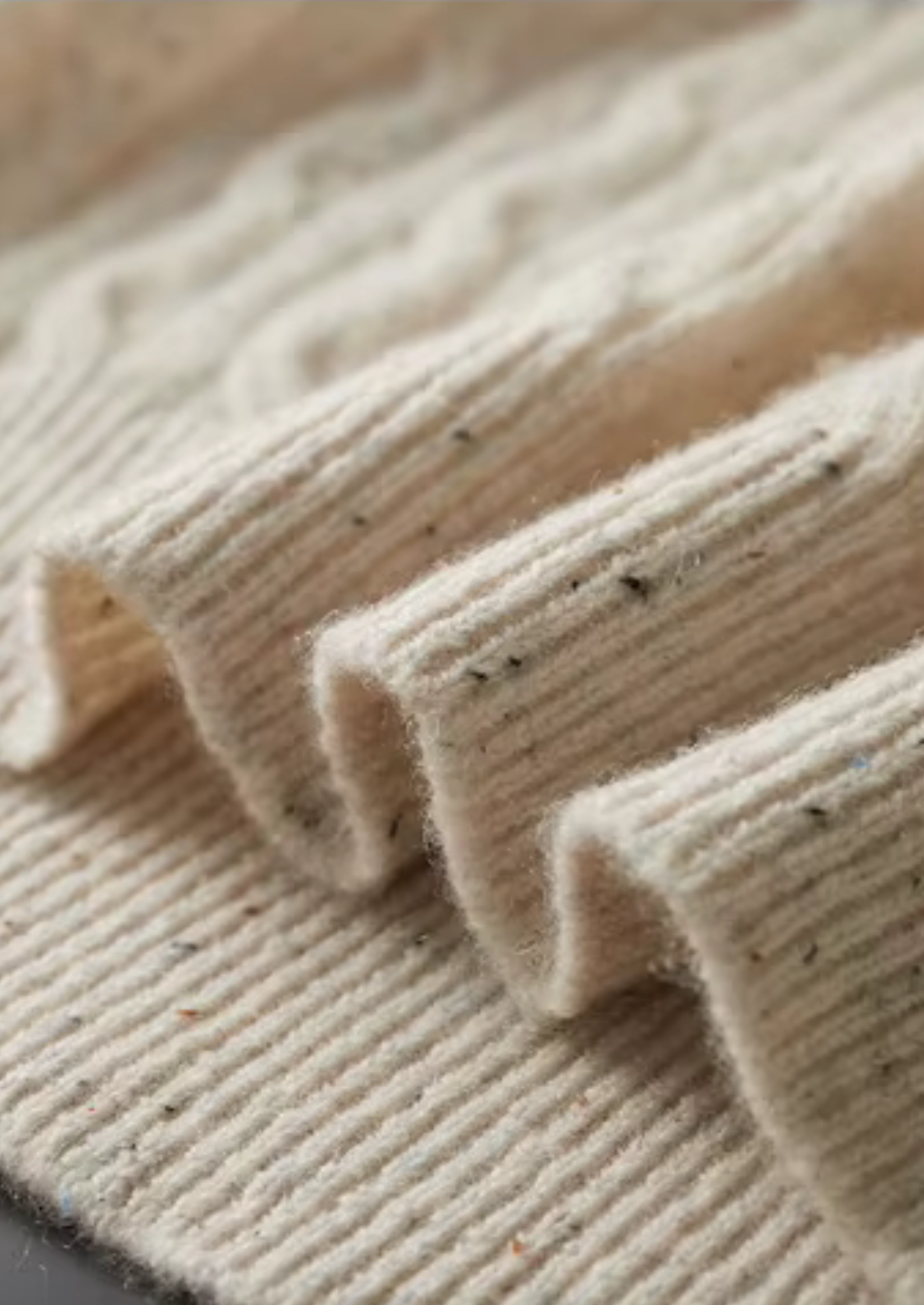 Pure Merino Wool Nepped Cable Crewneck