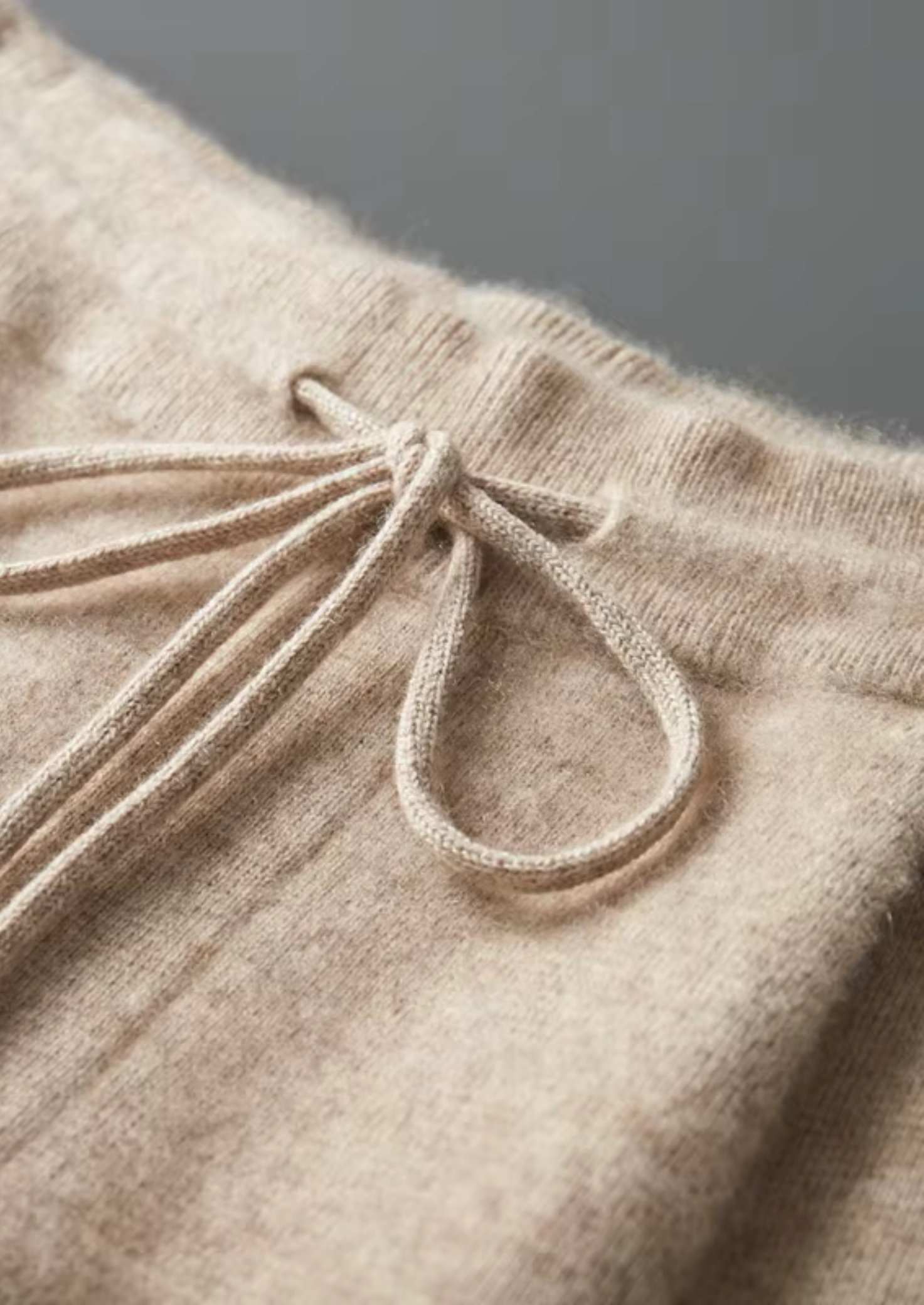 Cashmere Pleated Trousers