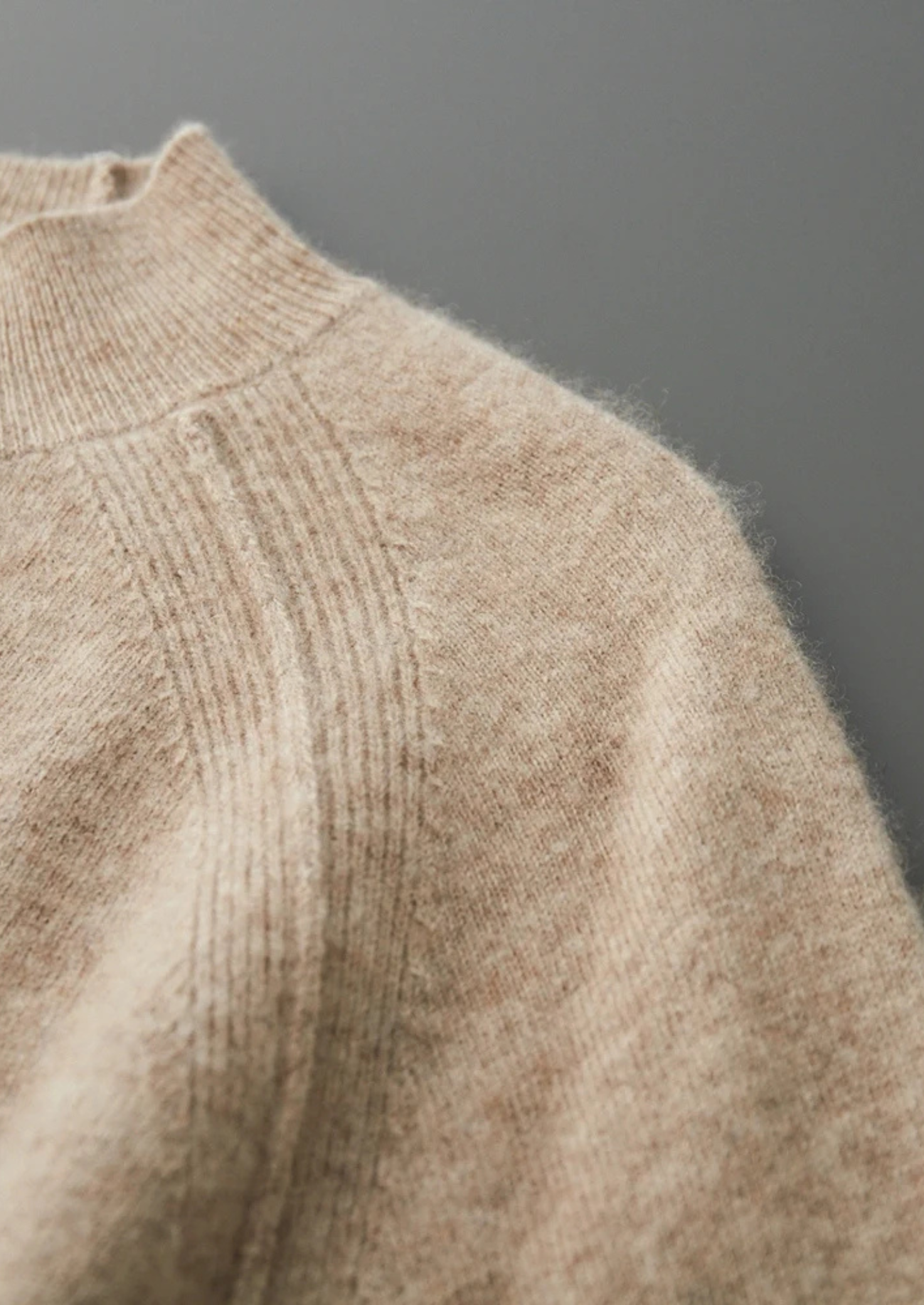 Pure Merino Wool Raglan Mockneck