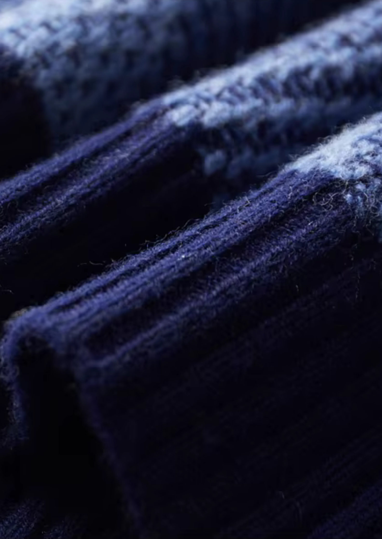 Pure Merino Wool Two Tone Patterned Mockneck