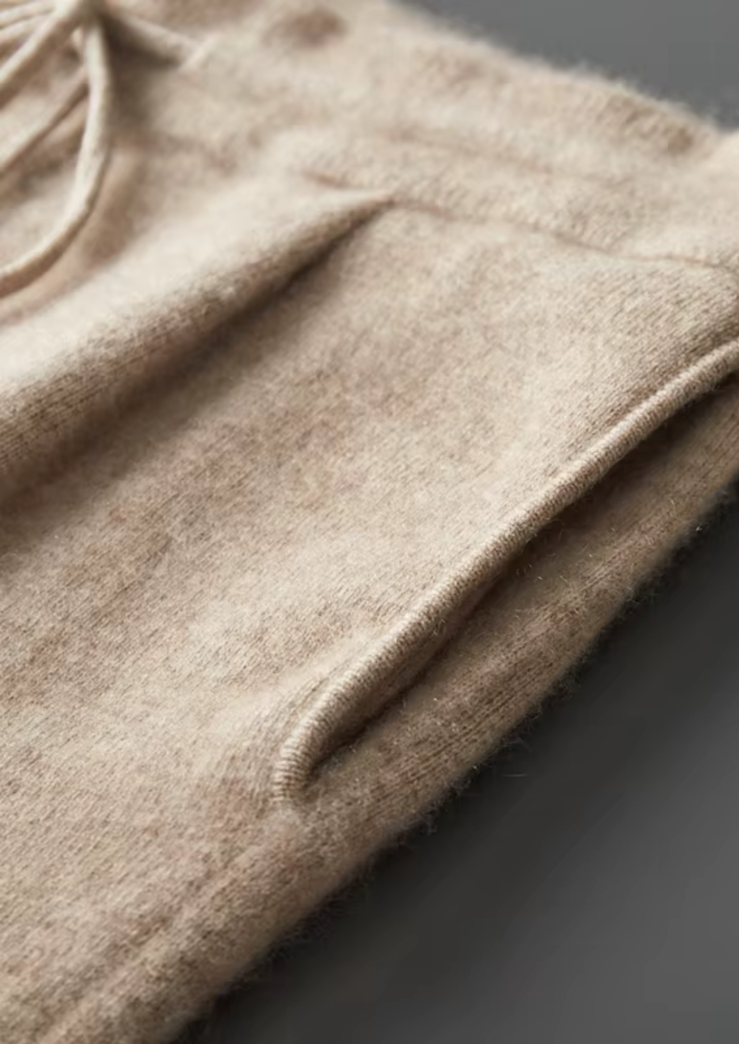 Cashmere Pleated Trousers